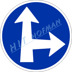 C2d - Přikázaný směr jízdy přímo a vpravo